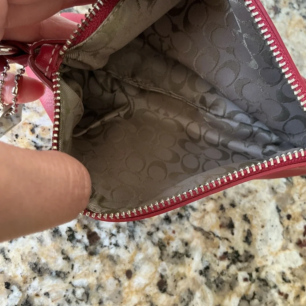 Coach Vintage Red Leather Wristlet Clutch - Picture 3 of 6